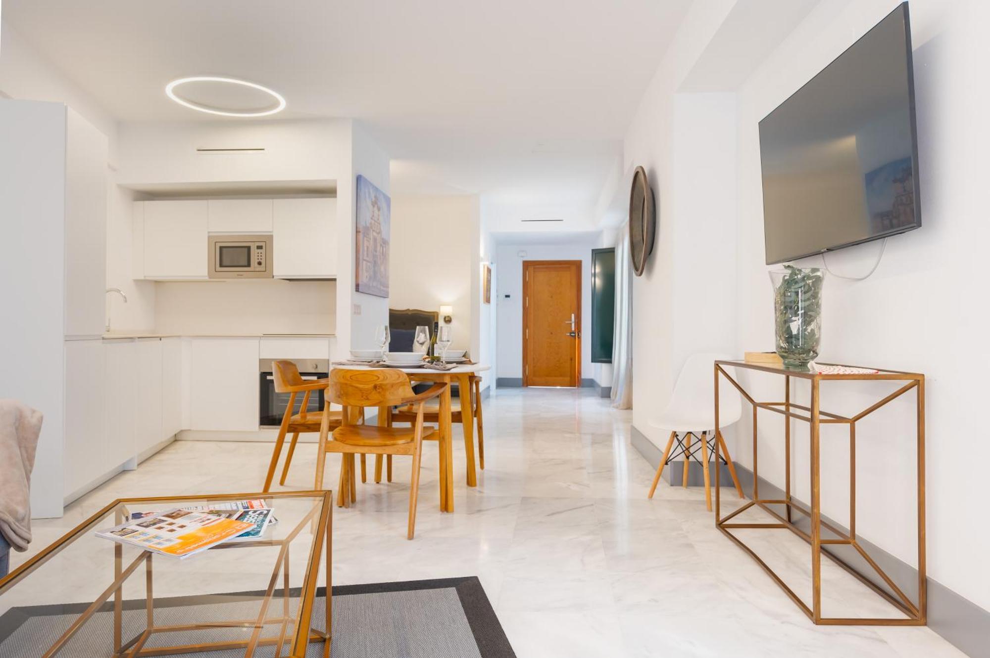 Panther Home Francos Севилья Экстерьер фото