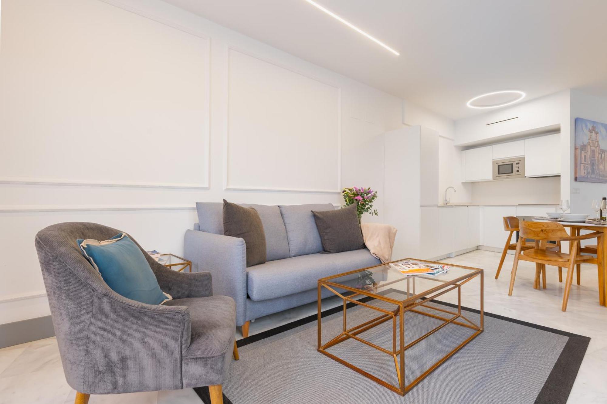 Panther Home Francos Севилья Экстерьер фото