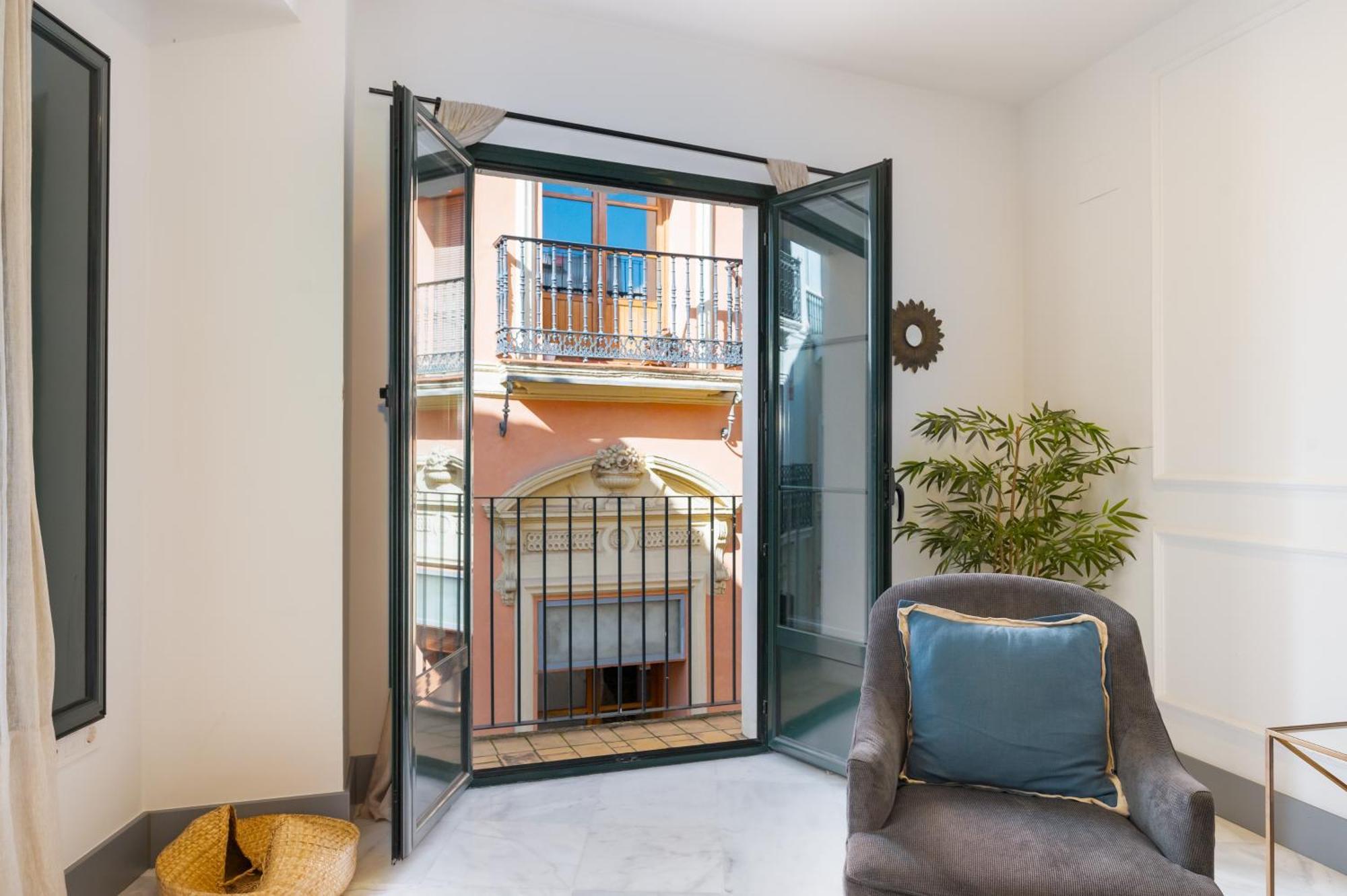 Panther Home Francos Севилья Экстерьер фото